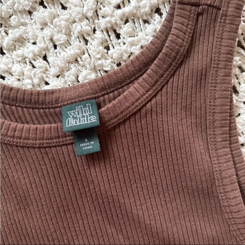 🤎 Wild Fable High Neck Cropped Rib Tank Top 🤎 - Picture 2 of 4